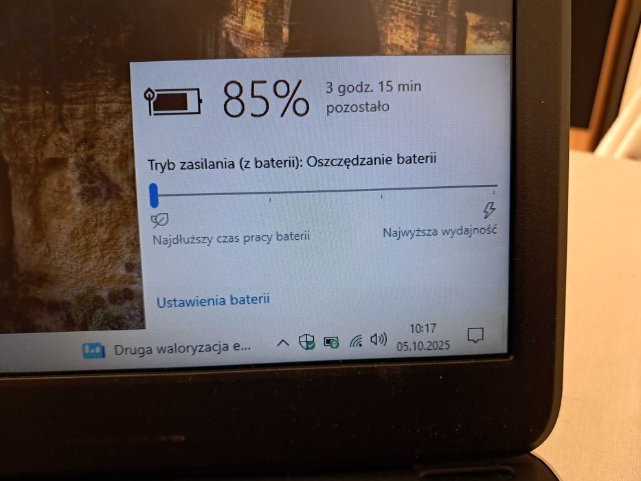 Wytrzymały Dell 2520 {2x2,3 GHz/128GB SSD/8GB RAM/HDMI}