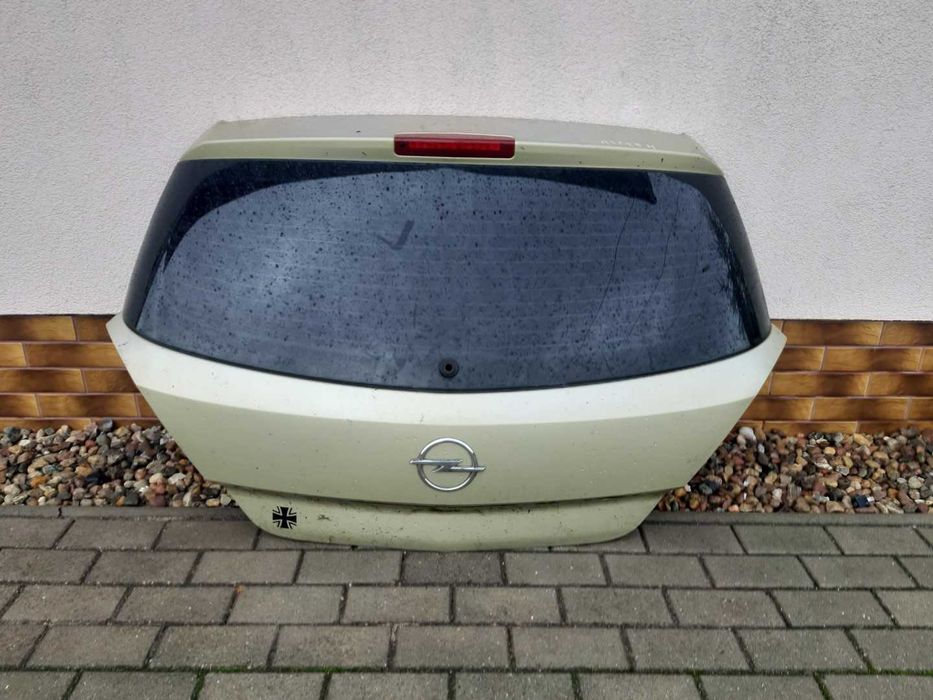 Astra H tylna klapa Z40H