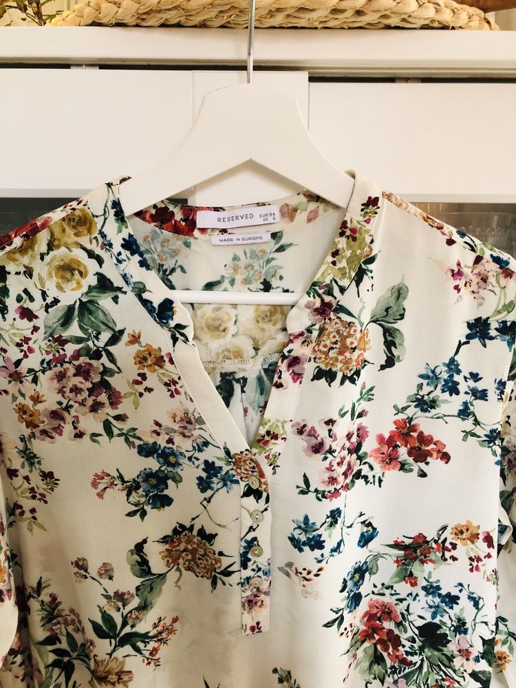 Piękna koszula bluzka koszulowa w kwiaty- Reserved 34/XS