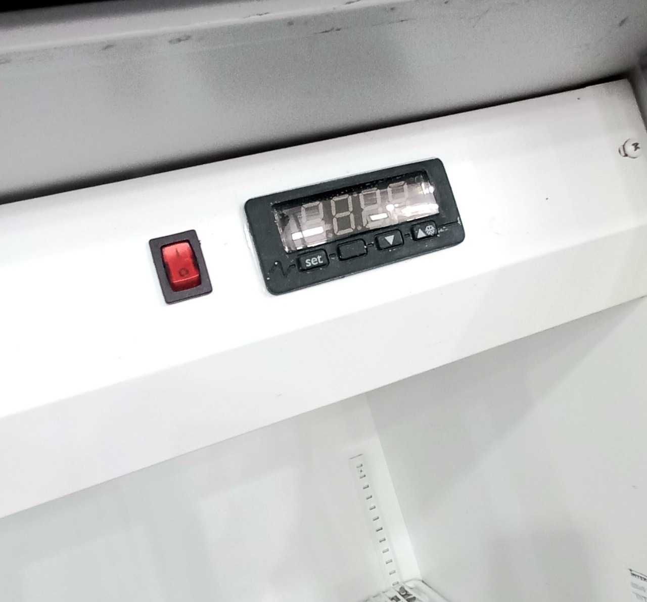 Холодильна шафа вітрина INTER 950Т купе Пром холодильник 207×120×71см