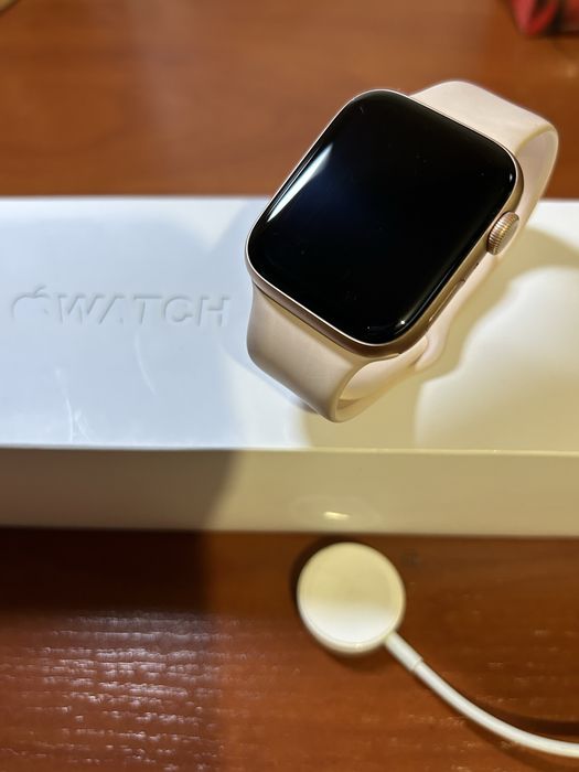 Продам Apple watch5 44mm (гарний стан) 4500грн