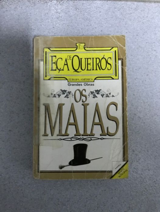 Livro Os Maias de Eça de Queirós