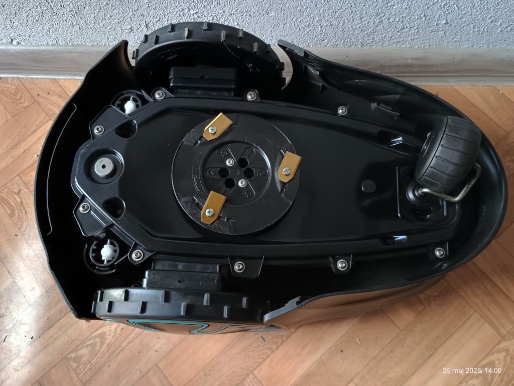 Robot koszący Gardena Sileno Minimo