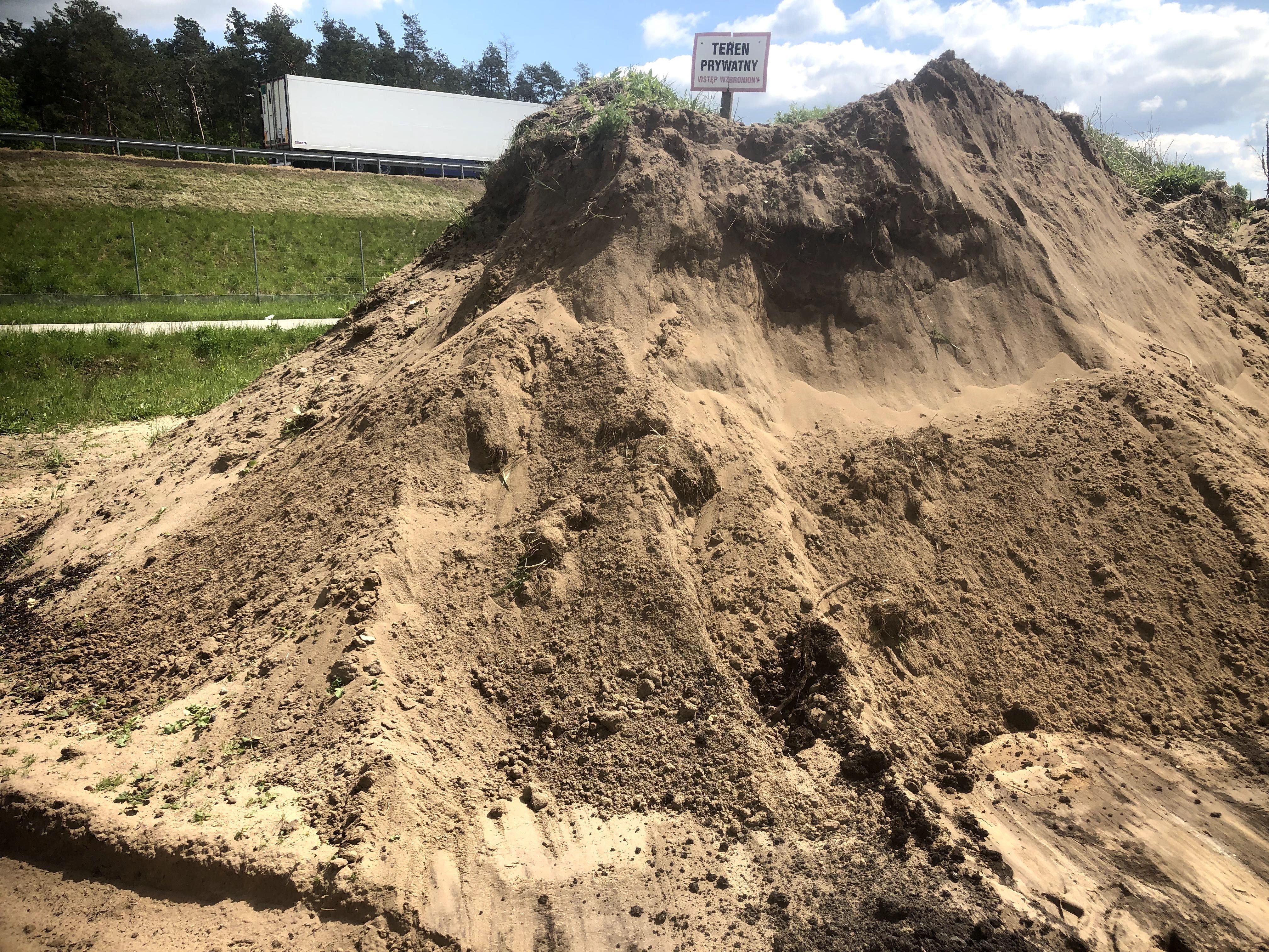 Ziemia siana ,skrywkowa ,torfowa,szlaka
