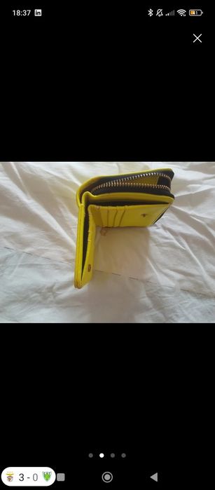 Carteira amarelo fluorescente com muitas divisões óptimo estado