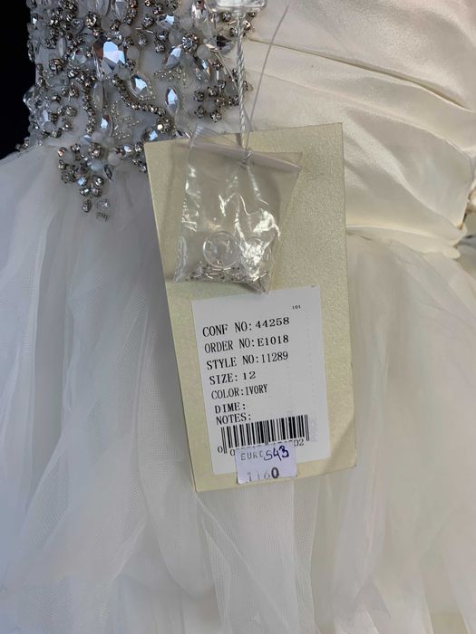 Nowa z metką luksusowa suknia ślubna glamour falbany ivory tren 42 XL