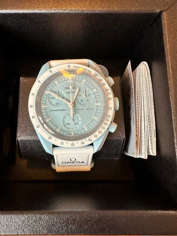 Omega x Swatch SO33L100 Uranus – Nowy zegarek z serii Moonswatch