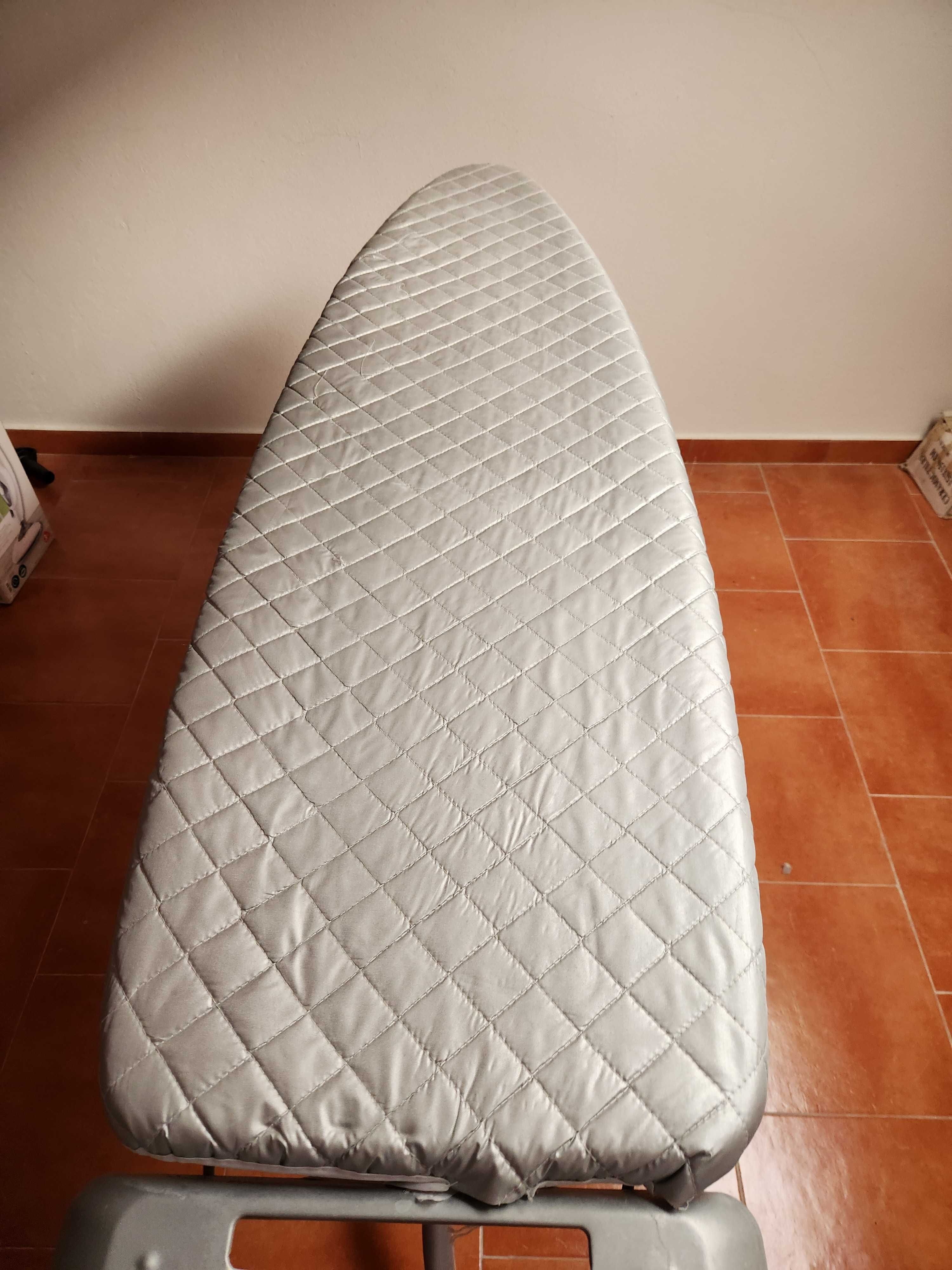 Tabua de passar e ferro