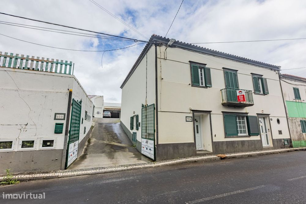 Moradia T6 - Fenais da Luz