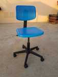 Cadeira escritório azul do IKEA