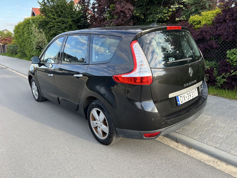 Renault Scenic 1.4 turbo benzyna .2010r,7-osób