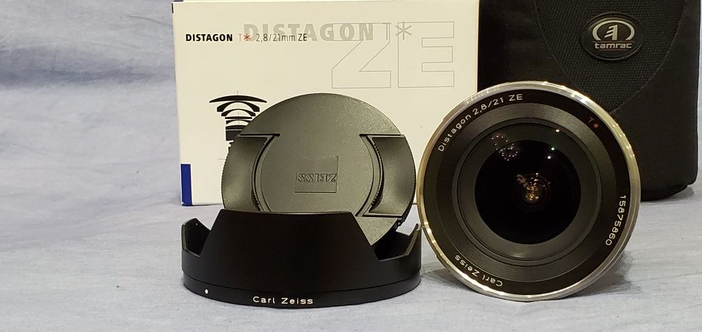 Объектив Carl Zeiss 21mm F2.8 Distagon T* для Canon