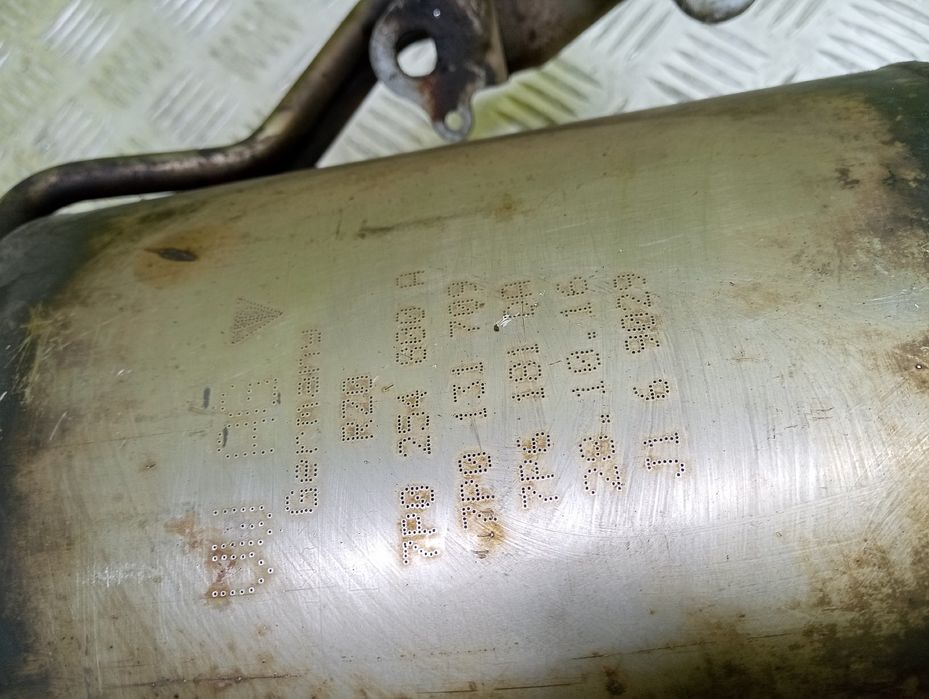 Каталізатор Туарег Volkswagen Touareg FL 2017 3.0 дизель Туарег Шрот