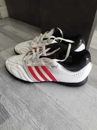 Buty      Adidas