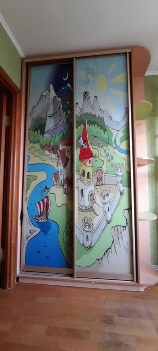 Шкаф та ліжко дитяче