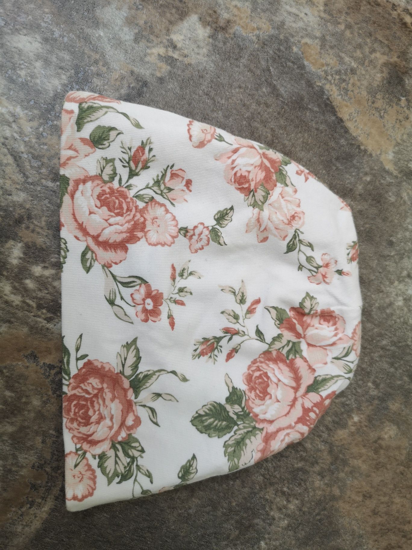Czapka Newbie 40/42 stare róże