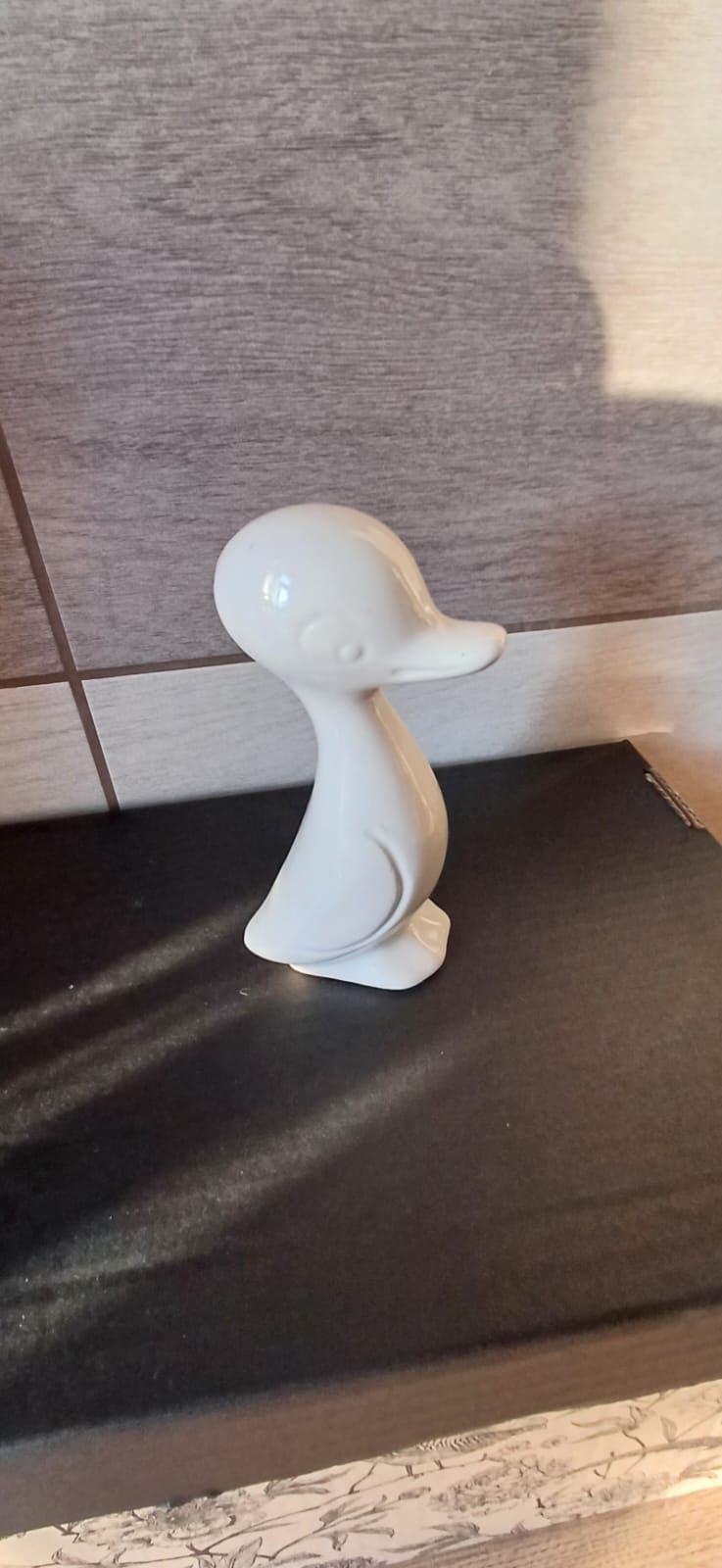 Biała ceramiczna kaczuszka