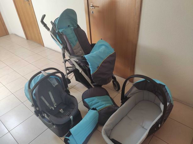 Carrinho de bebê+ Alcofa + Cadeira Auto + Saco - Chicco
