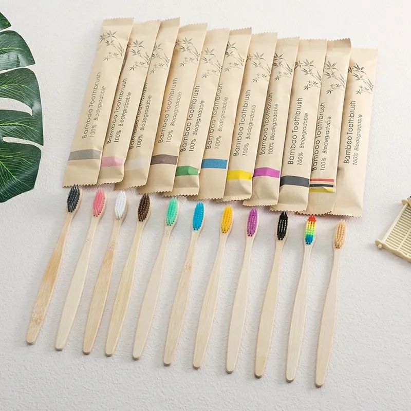 10 бамбукових зубних щіток