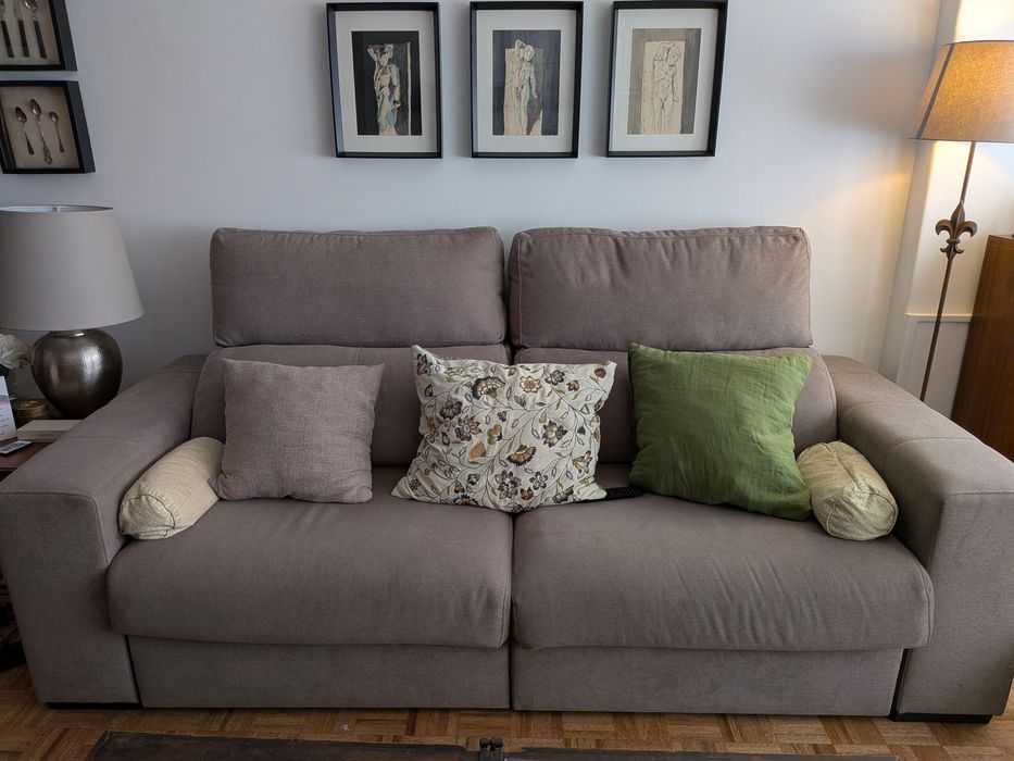 Sofá Dinis  3 lugares