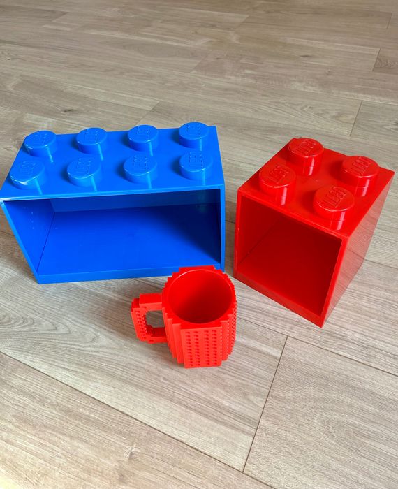 2 Półki LEGO i kubek