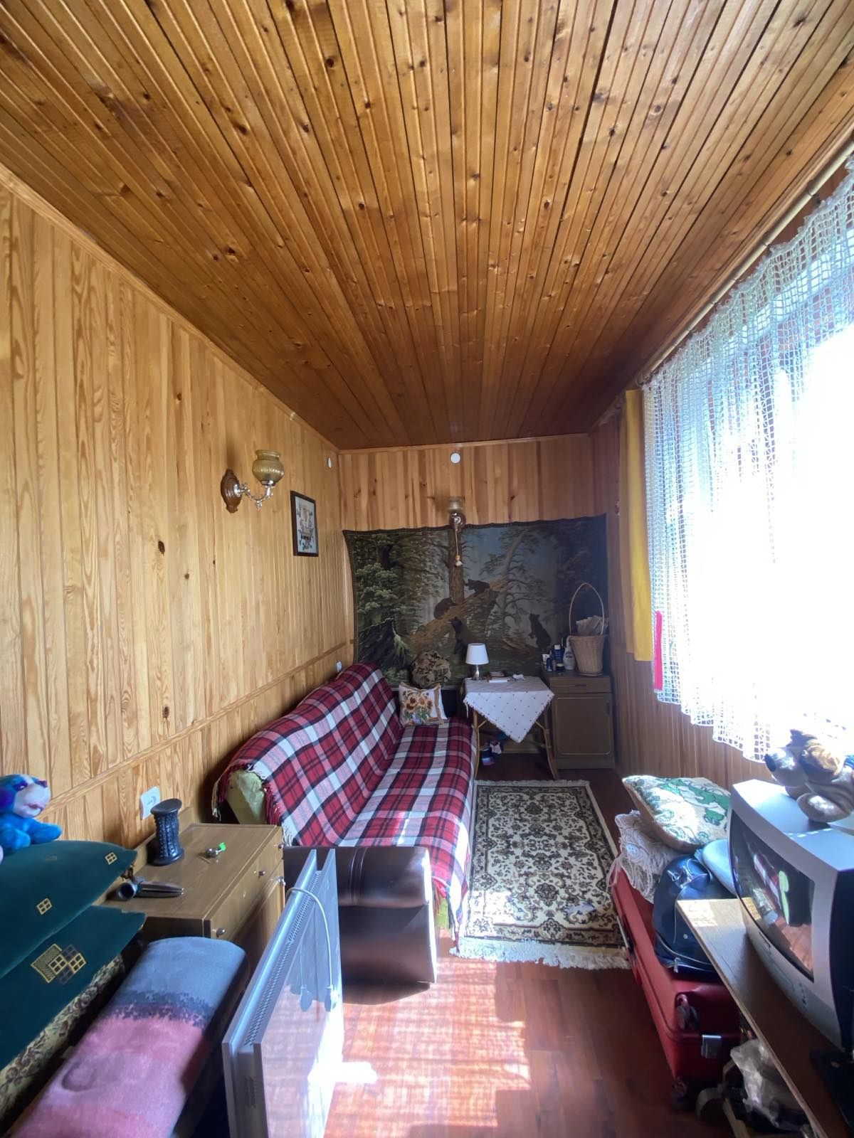 Будинок в Кам'яній горі з банею та гаражем.