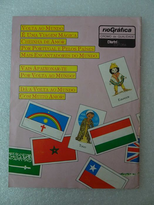 Caderneta de cromos Volta ao Mundo - Distri Editora - Tem 86 cromos
