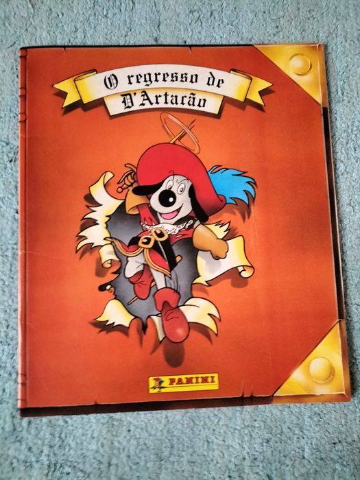 Caderneta do Dartacão de 1992 com 99 cromos