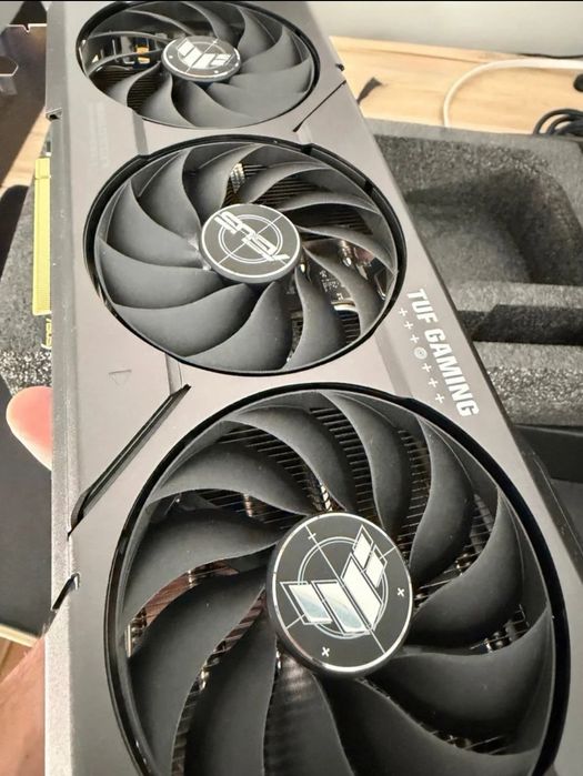 Asus GeForce RTX 4070 TUF GAMING OC64739220491905122