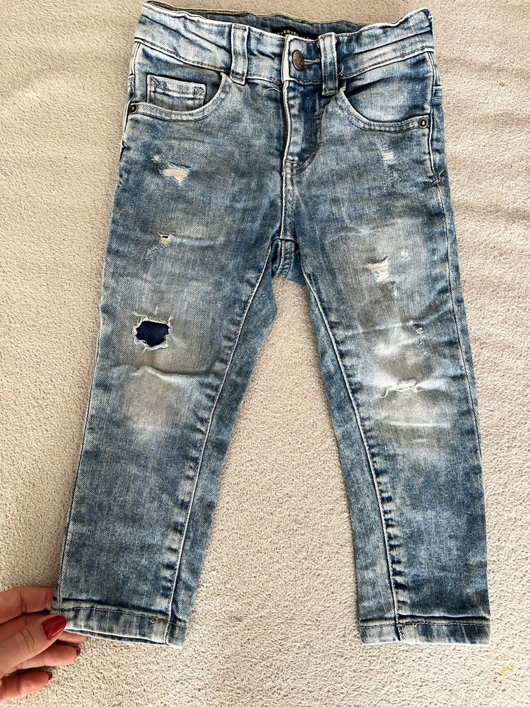 Spodnie jeansy reserved r. 92 dla chłopca