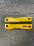 Мультитул Dewalt