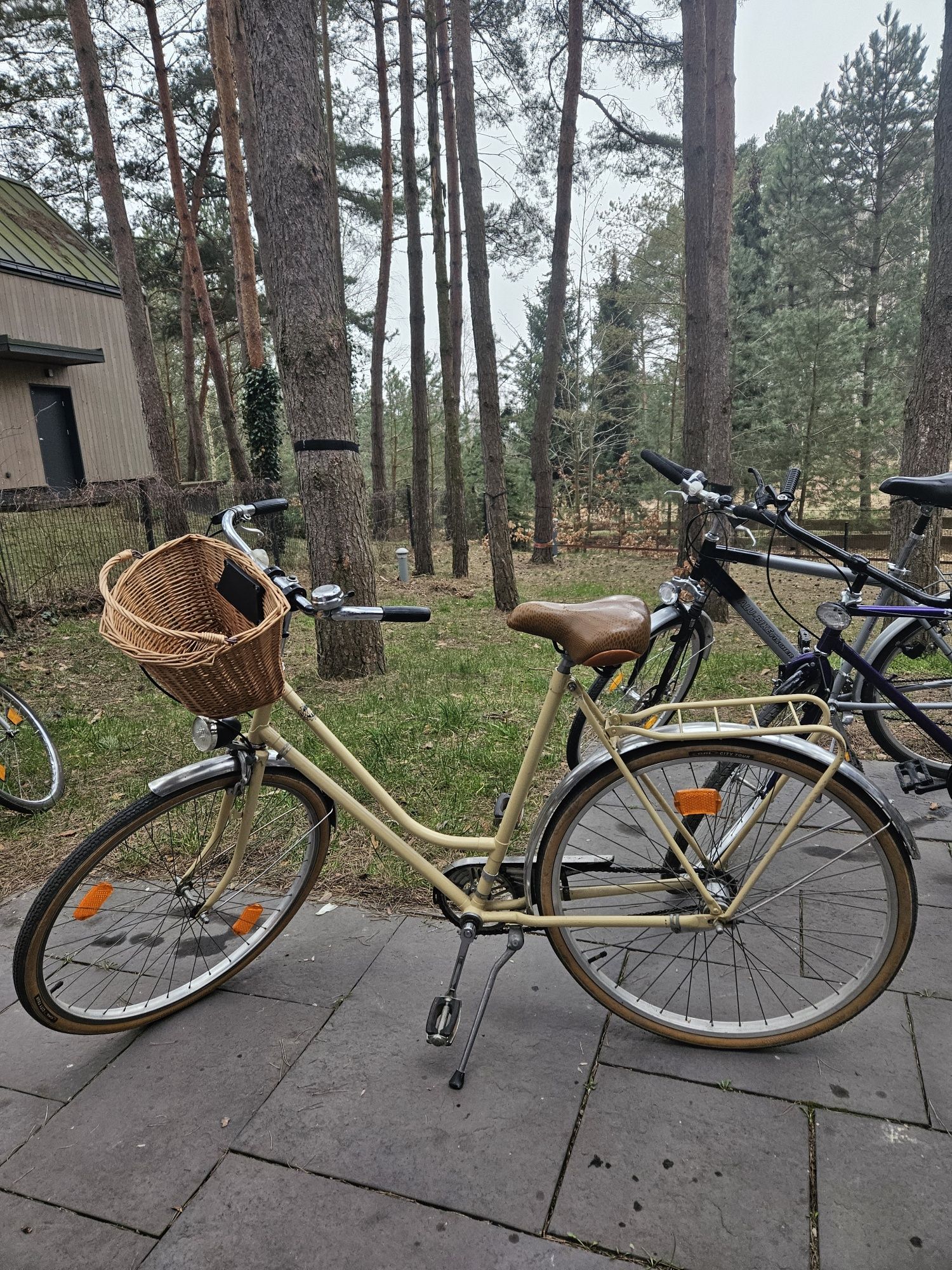Domek z jacuzzi nad jeziorem, 200 km od Warszawy, Poj. Brodnickie