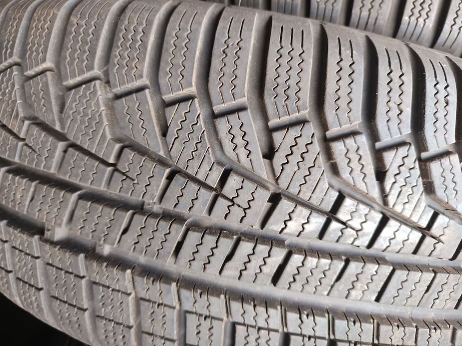 Opony zimowe 205/55 R16