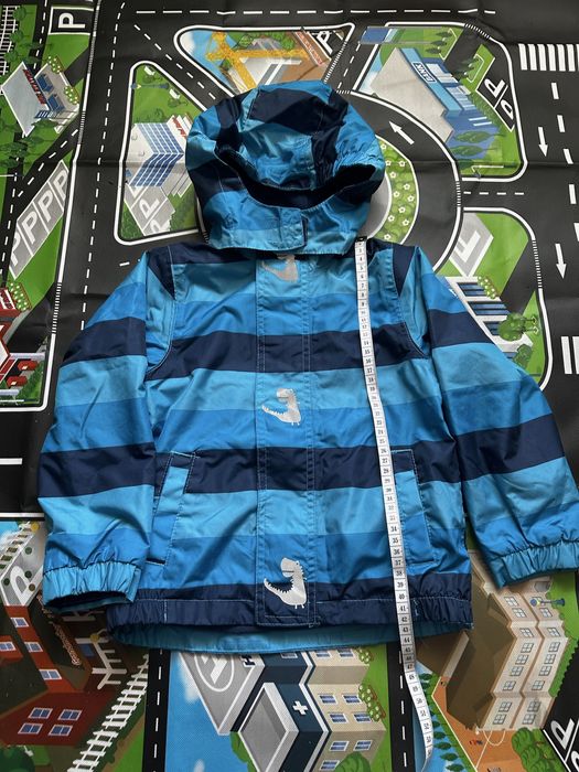 Курточка zara, ветровка, дождевик для детей