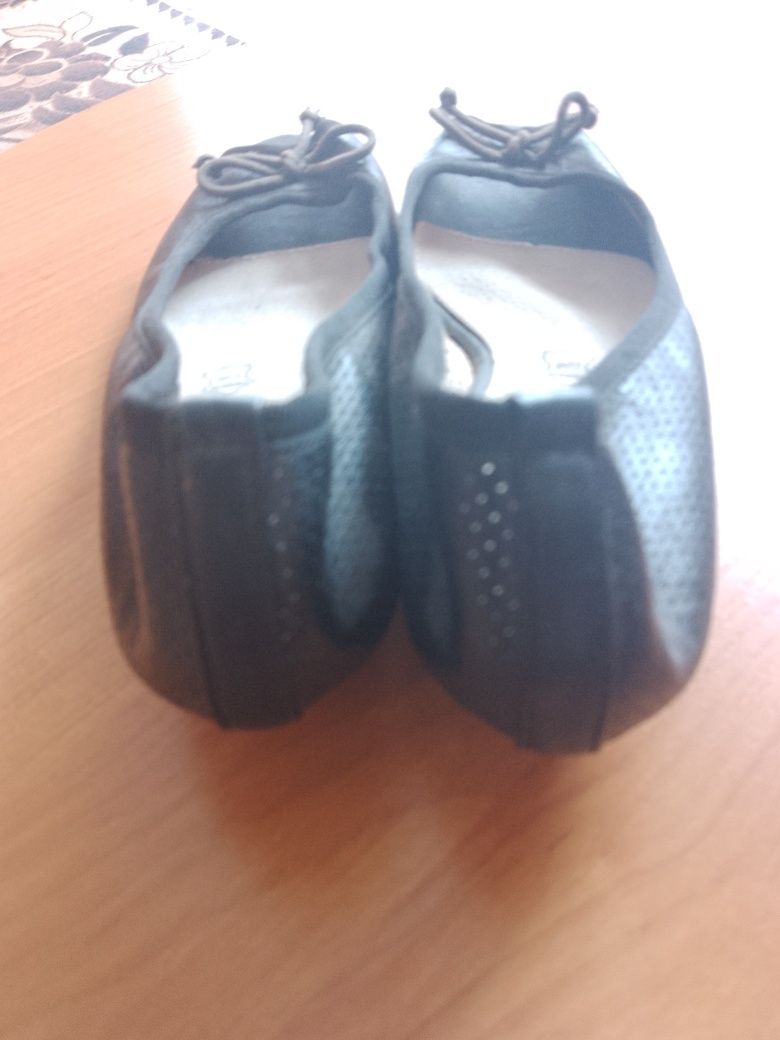 Ażurowe buty raxmax rozmiar 36 letnie czarne