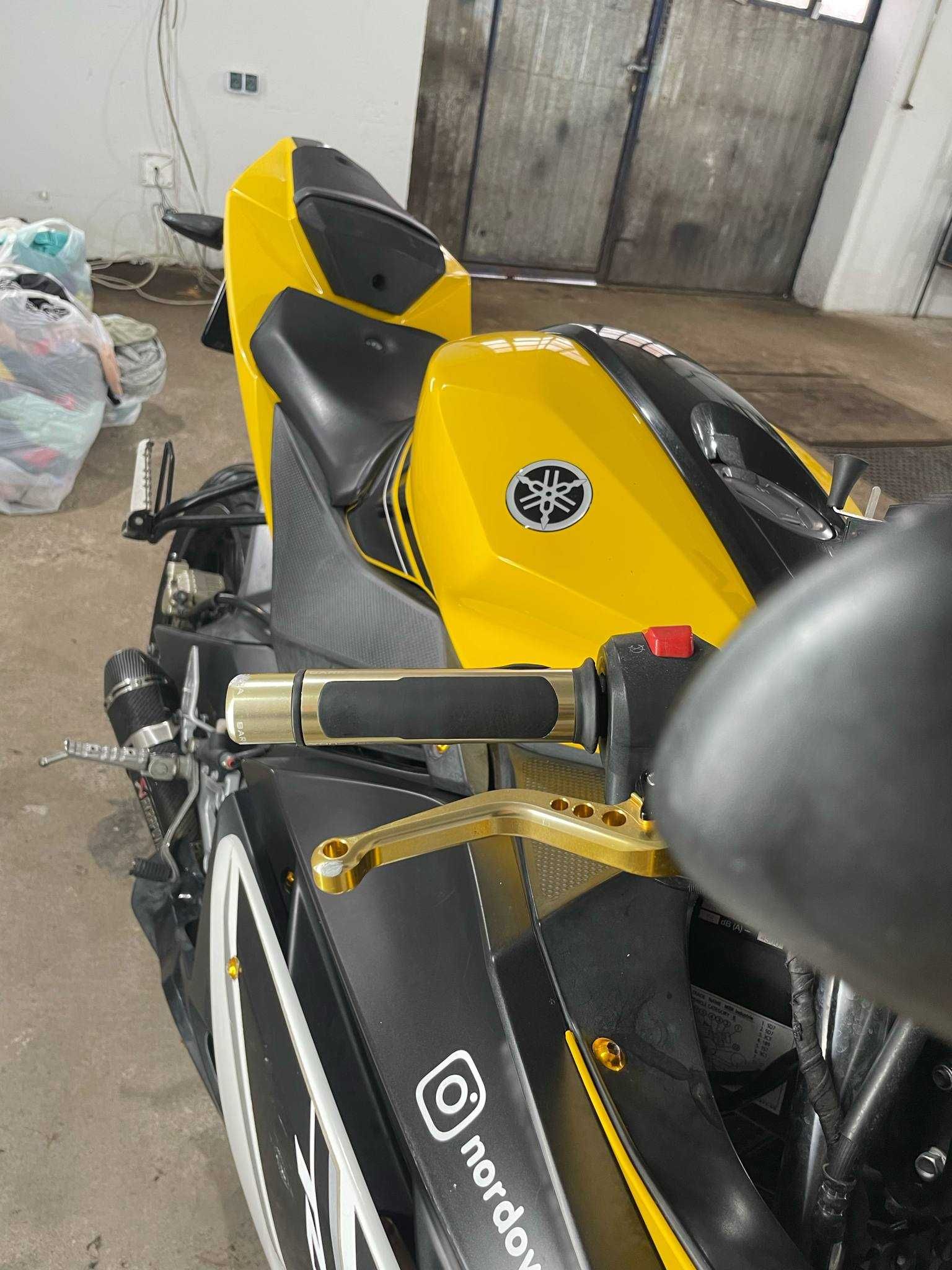 Yamaha YZF R125 Rok 2008 Zadbana