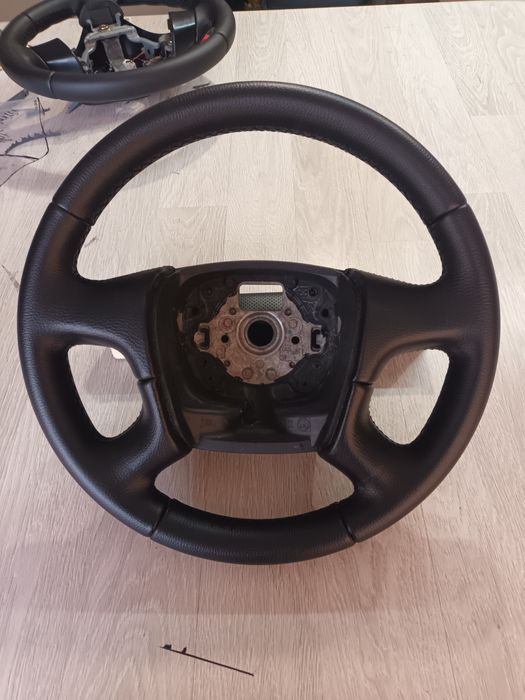 Кермо Шкода Октавія тур .а5.пасат б6 перетянуте на обмін