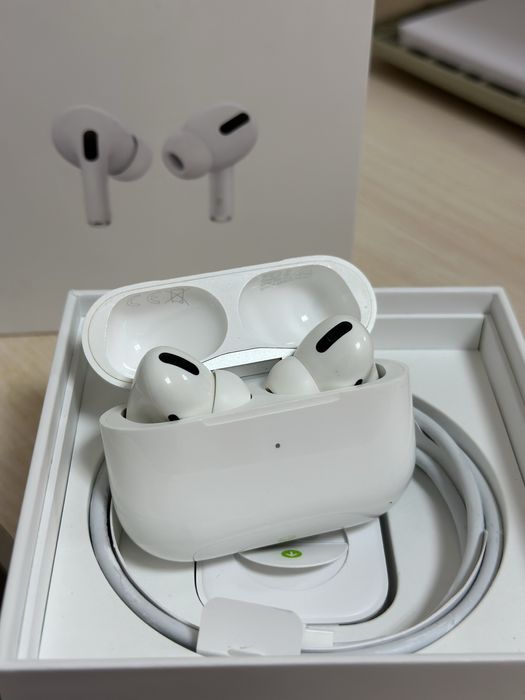 Apple AirPods Pro  продам оригінал