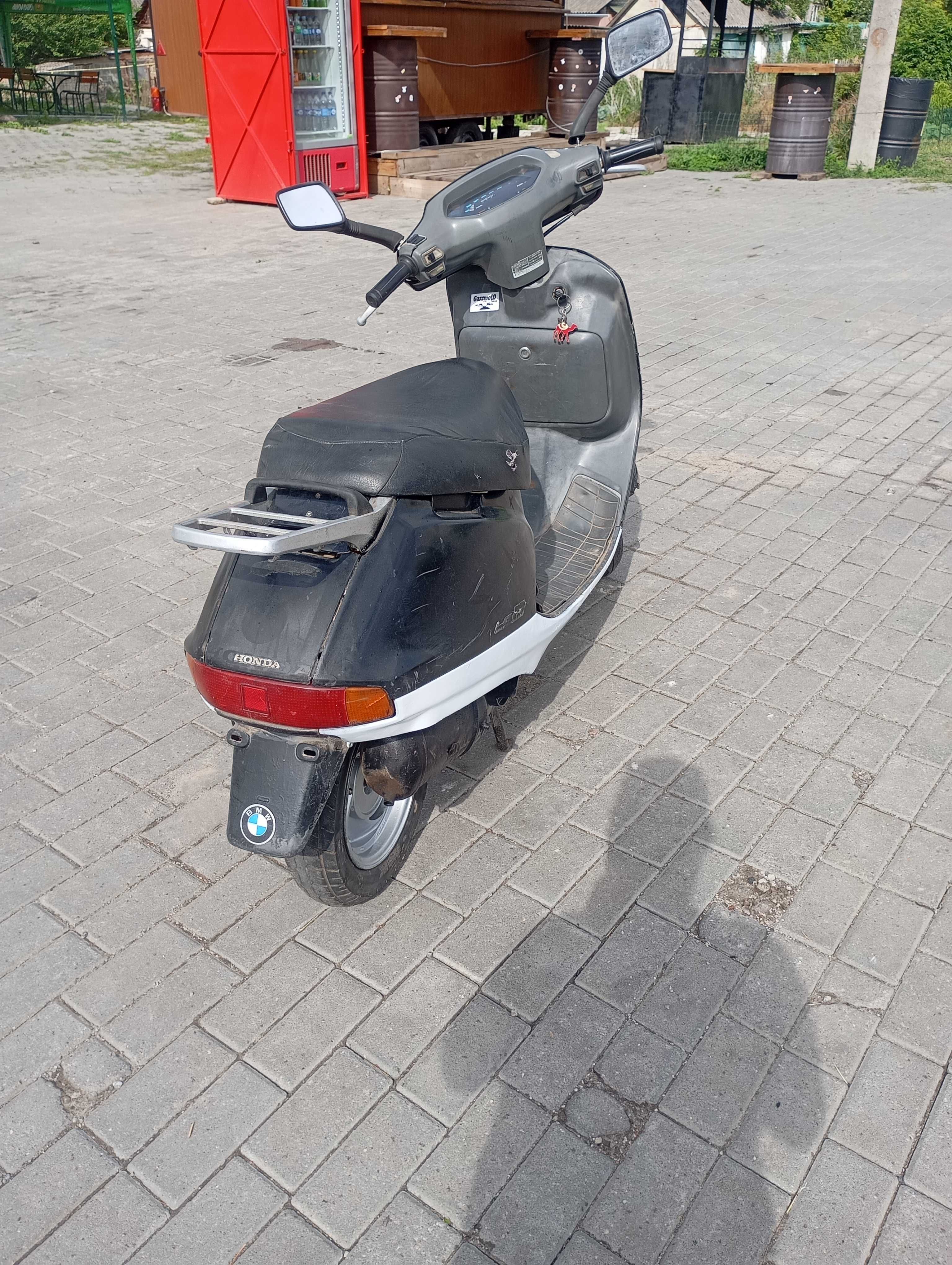 Продам honda lead в хорошем состоянии