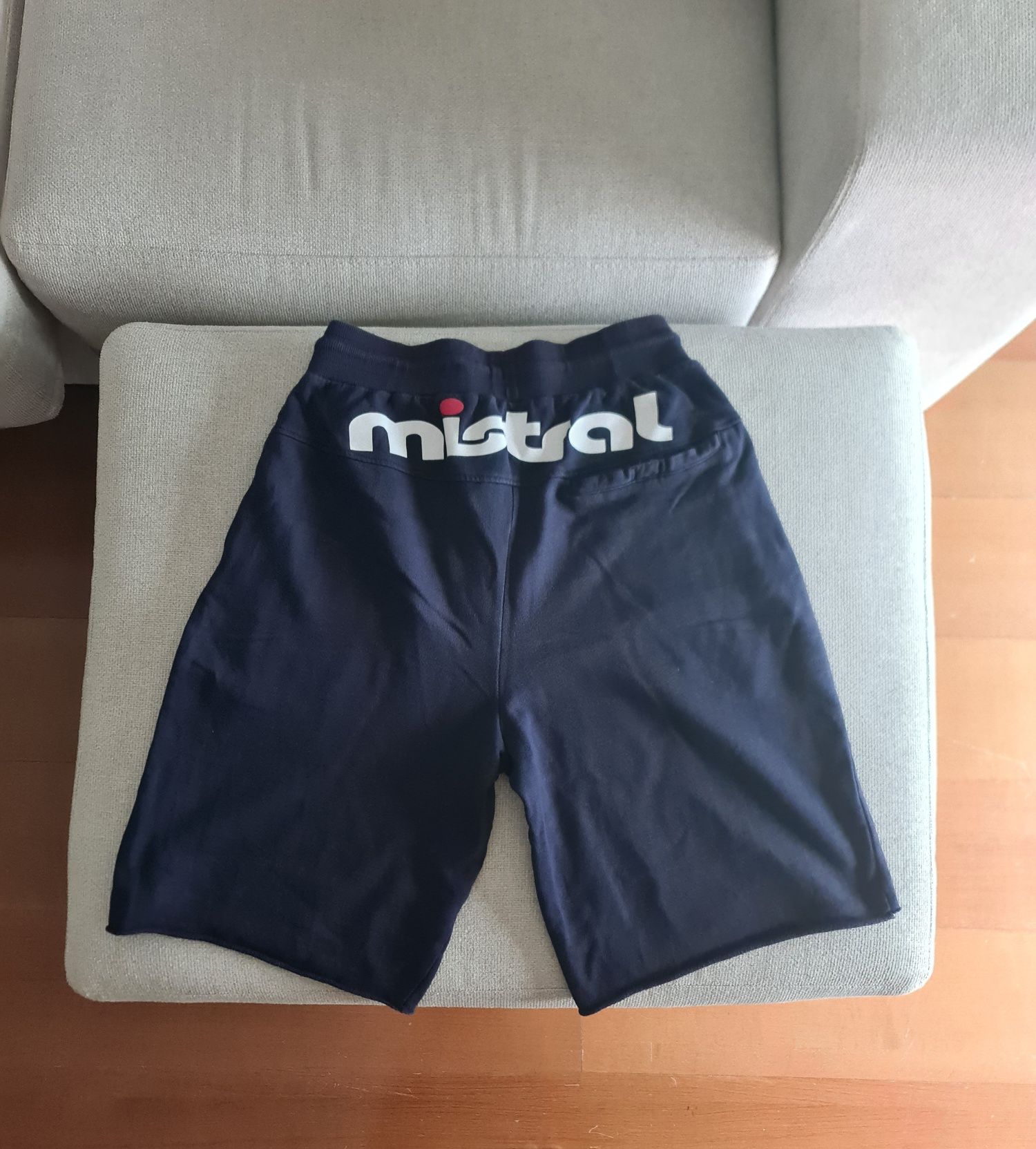 Calções Mistral desportivos