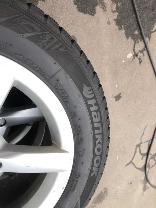 Диски комплект AUDI  A4 2012 року з шинами R16