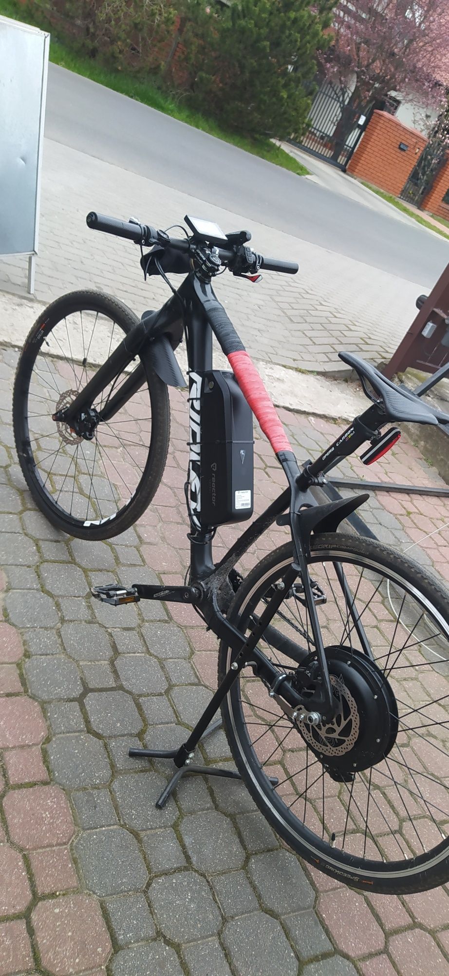 Bardzo mocny zestaw do konwersji roweru na elektryczny
