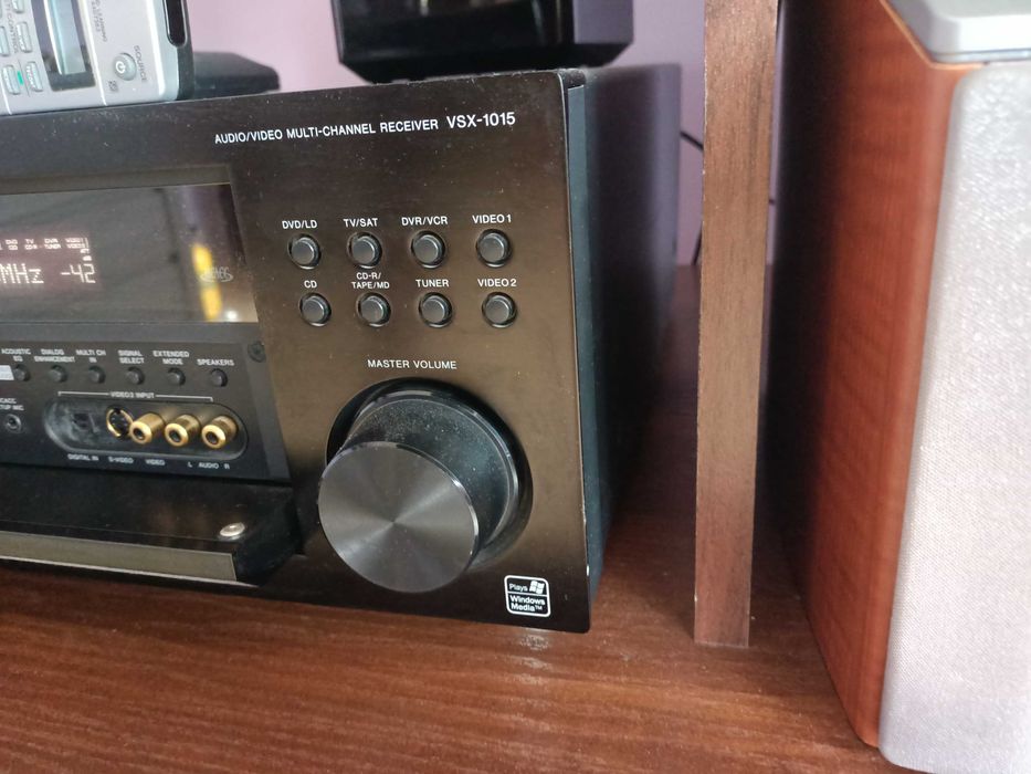 Amplituner Pioneer VSX-1015