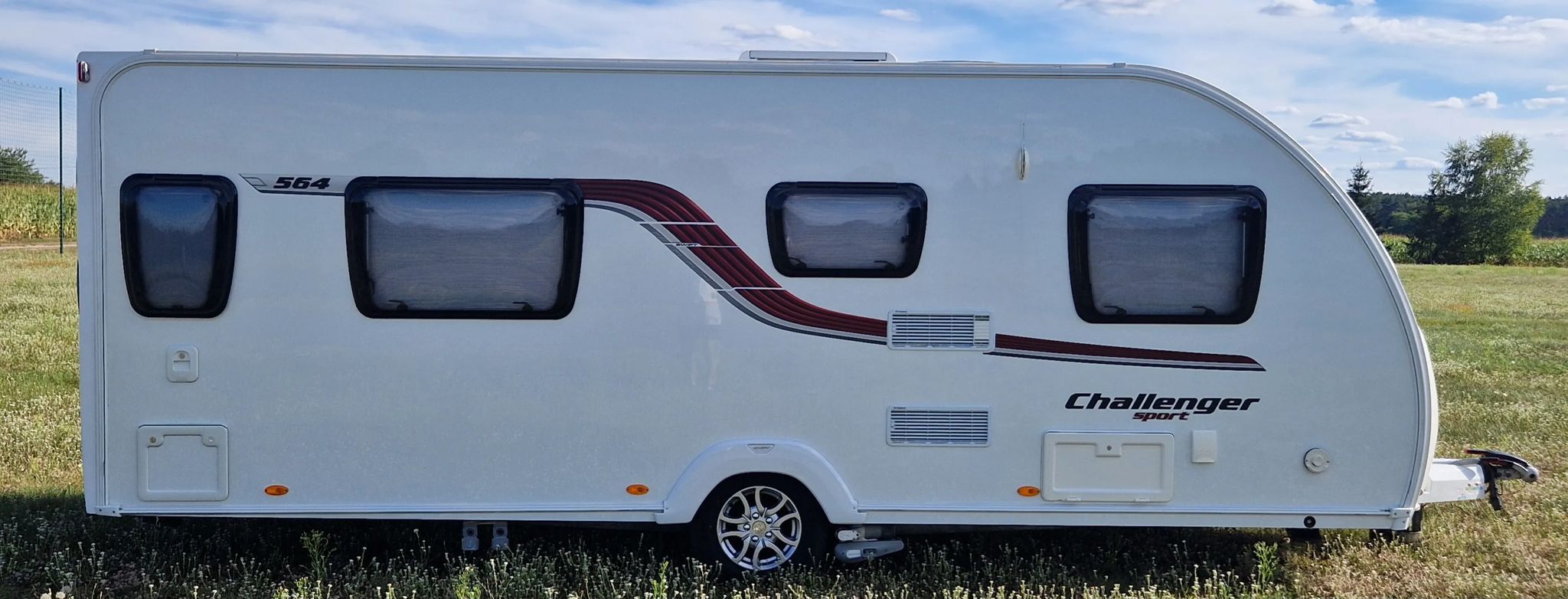SWIFT Challenger  4/5 osobowa, Combi bojler, solar, mover, prysznic, WC