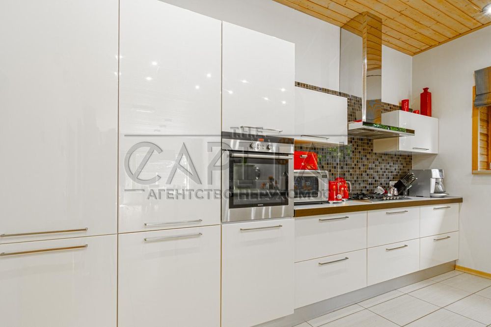 Пропонується в оренду авторський,сімейний будинок на Осокорках 300м2