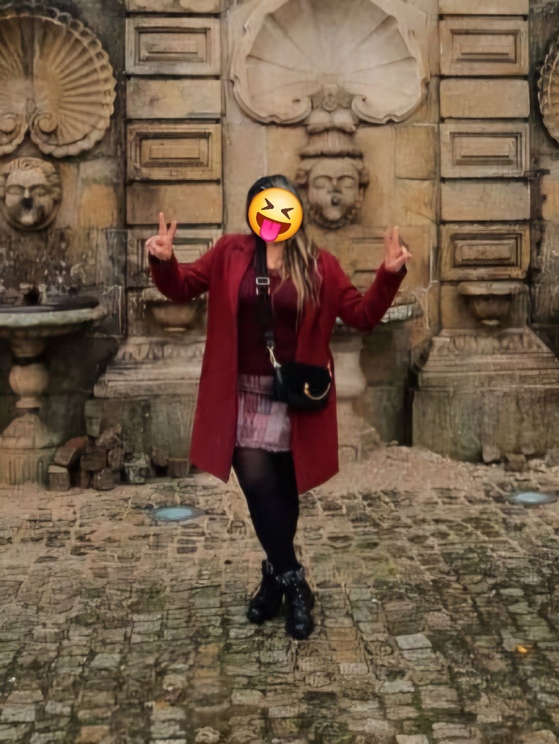 Saia zara  rosa linda.