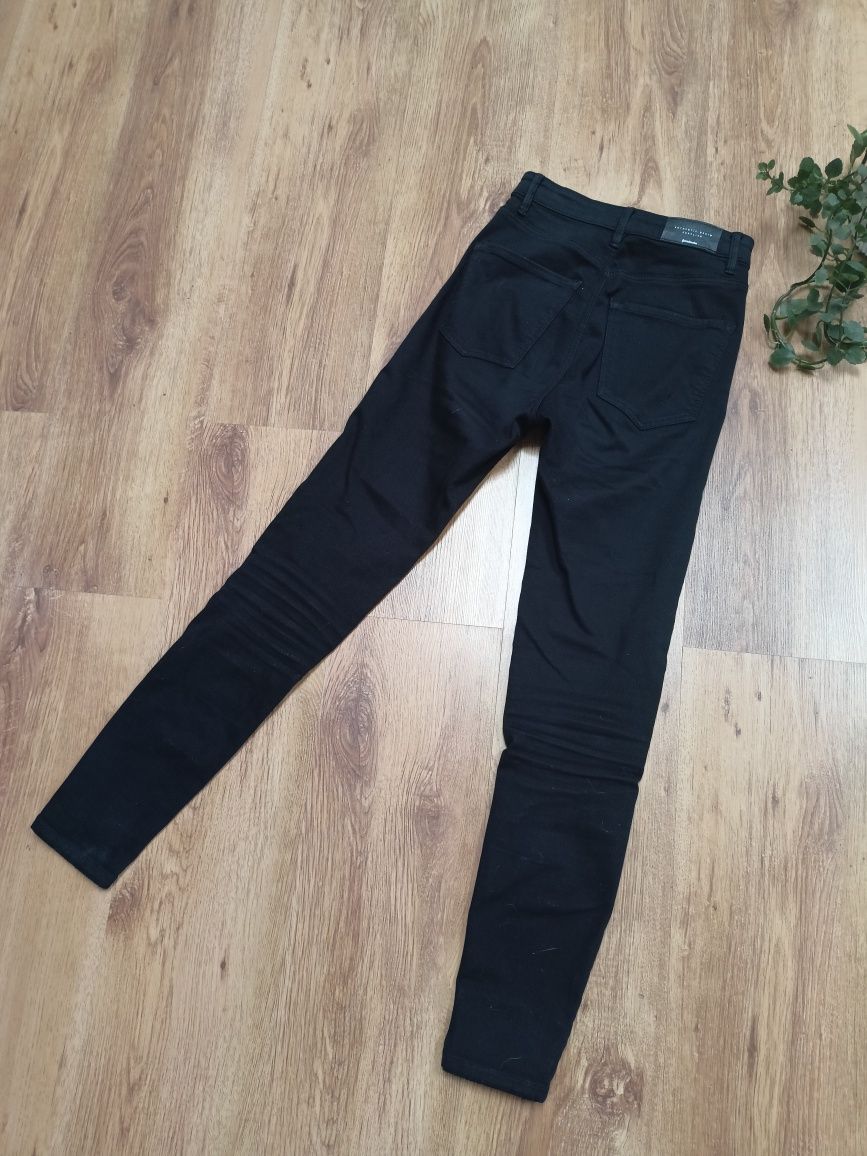 Czarne spodnie z wysokim stanem dopasowane rurki skinny jeans XXS XS