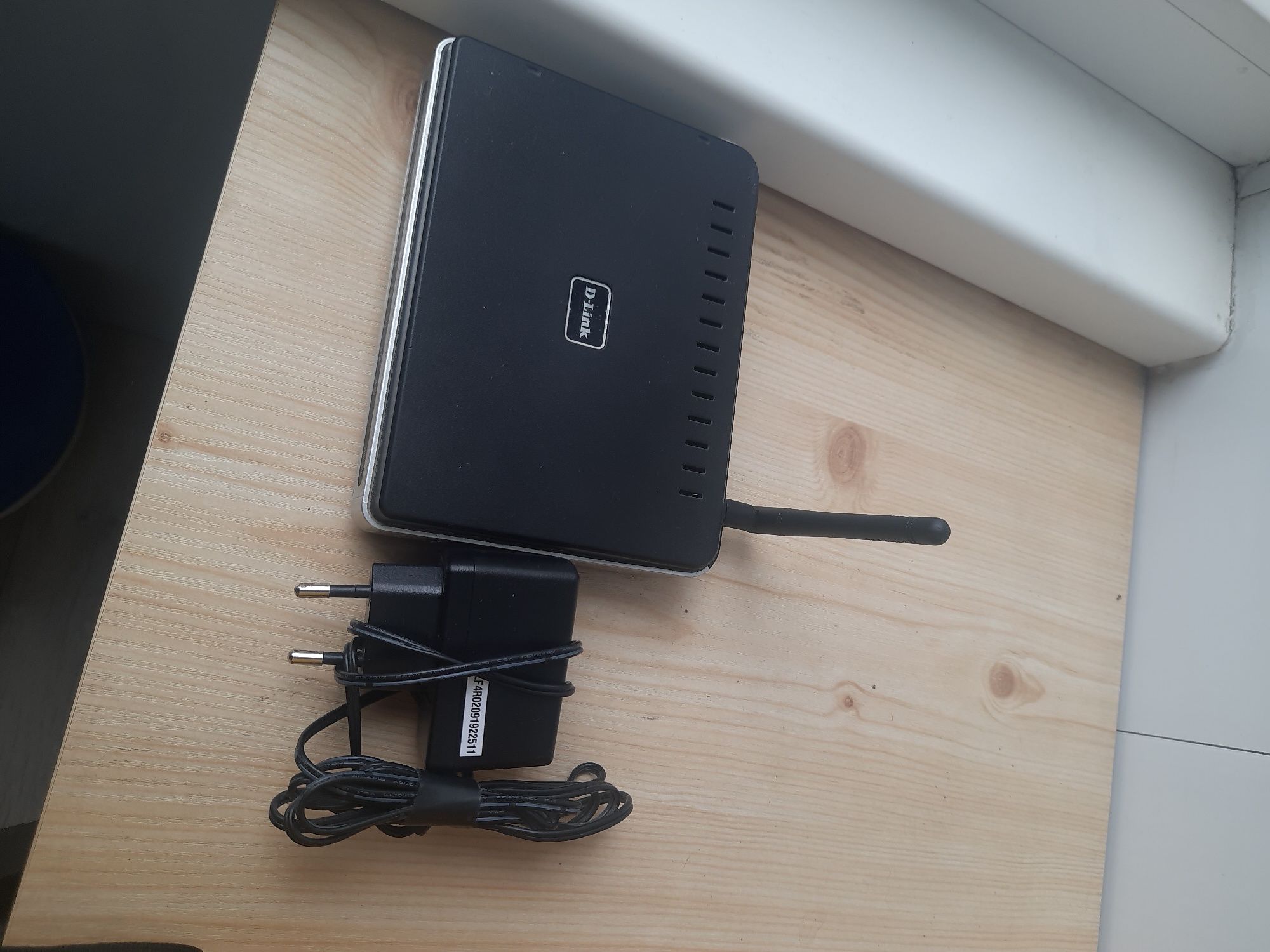Продам роутер D-Link DIR-300