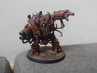 Wh40K Chaos hellbrute pomalowany