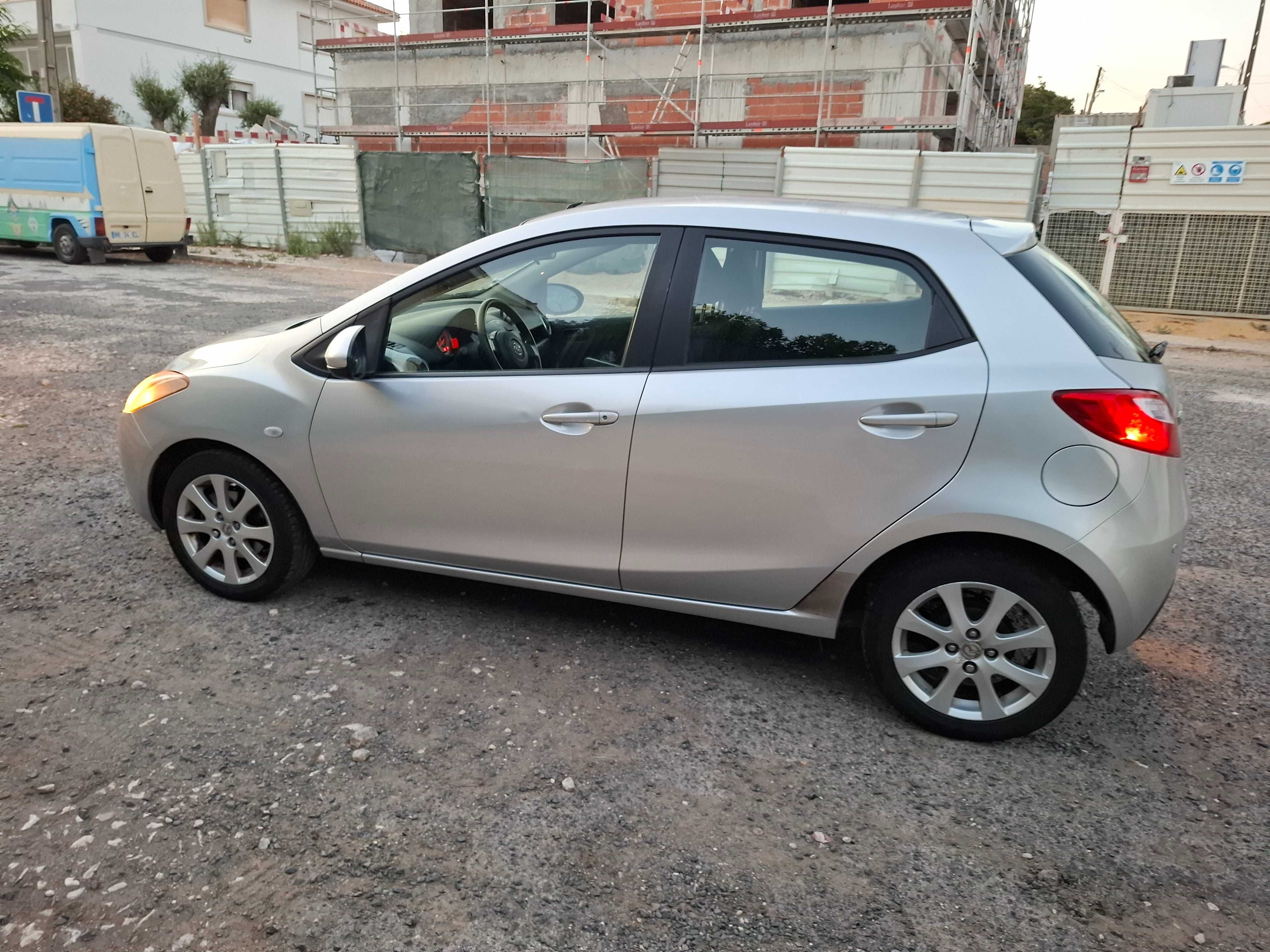 Mazda 2  1.3 MZR Exclusive